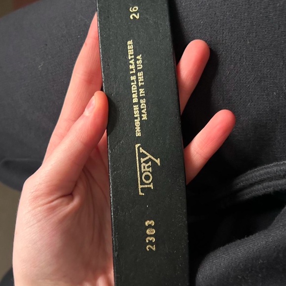 Black leather belt with brass detail - Picture 2 of 4